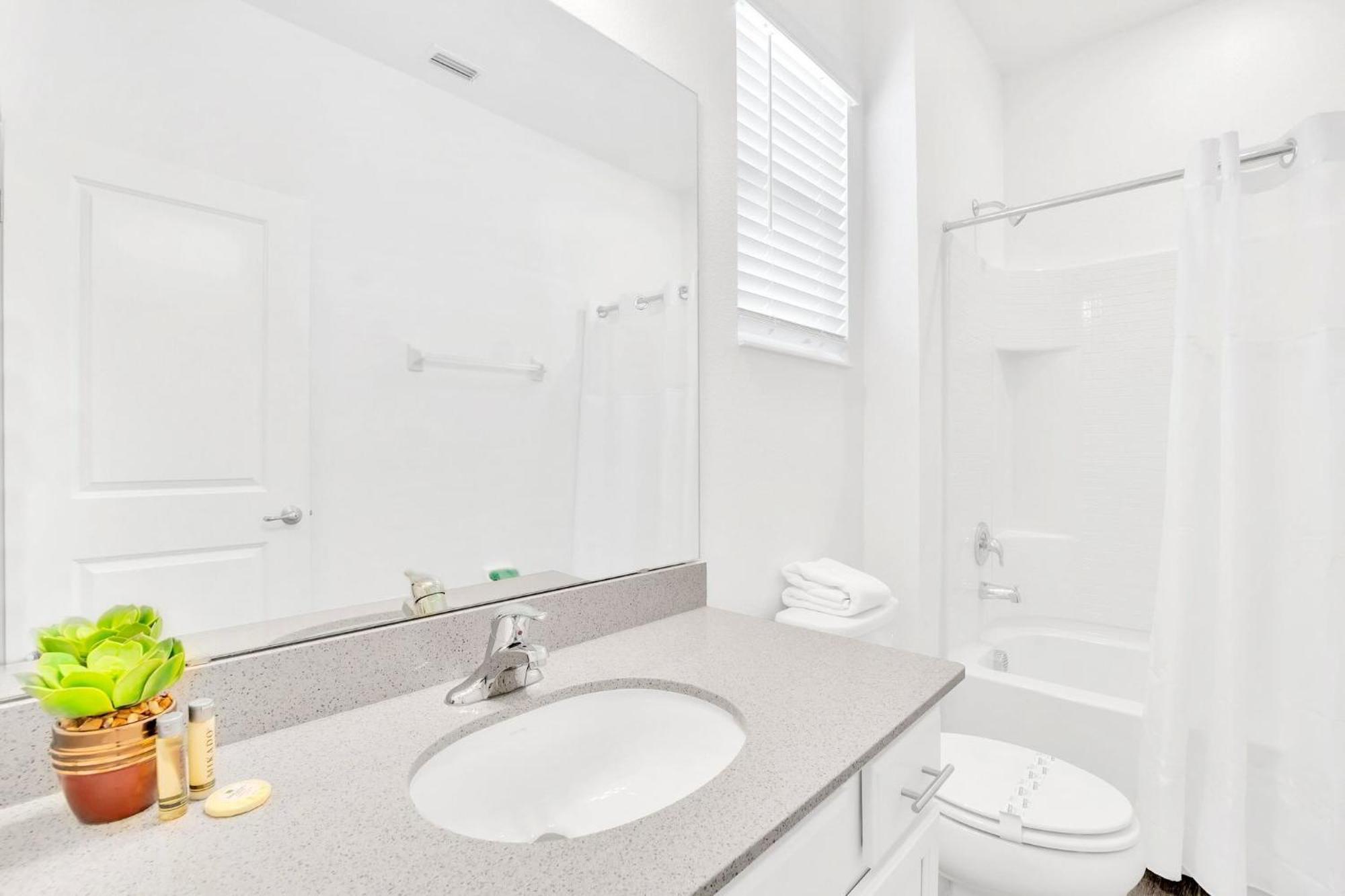 Stunning 9Br Home - Family Resort With Private Pool, Hot Tub, Games Room And Bbq! Kissimmee Eksteriør billede